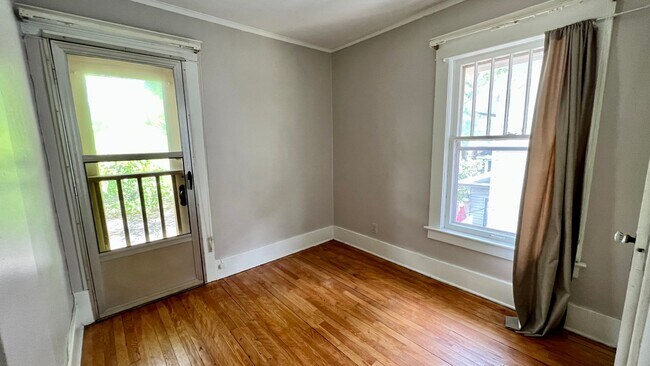 Building Photo - 1401 Logan St SE