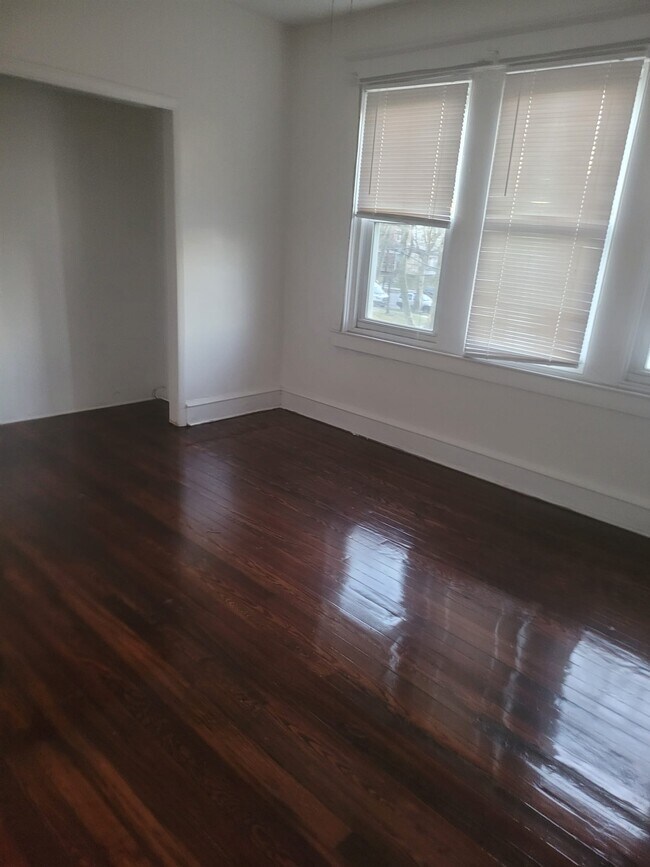 Building Photo - 7008 Ditman St