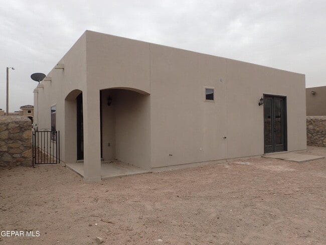 Building Photo - 14661 Ginger Kerrick