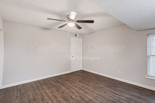 Building Photo - 12133 N Melody Dr
