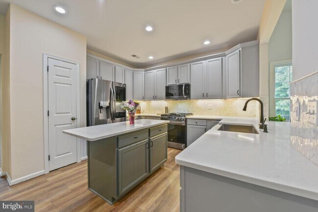 Building Photo - 5907 Tulloch Spring Ct