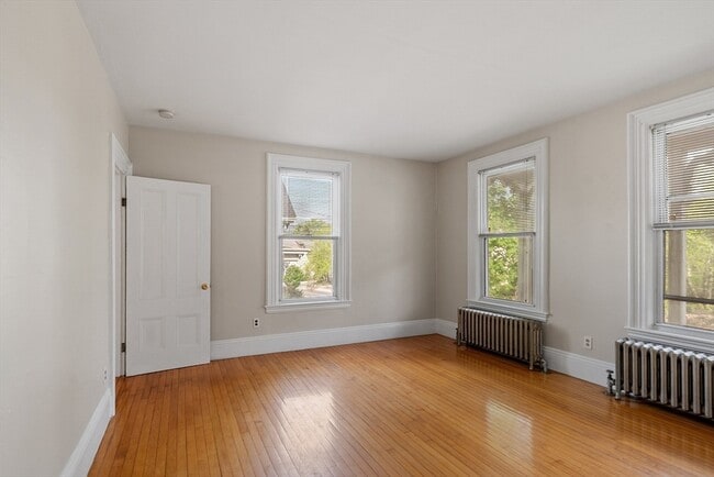 Building Photo - 93 Upham St