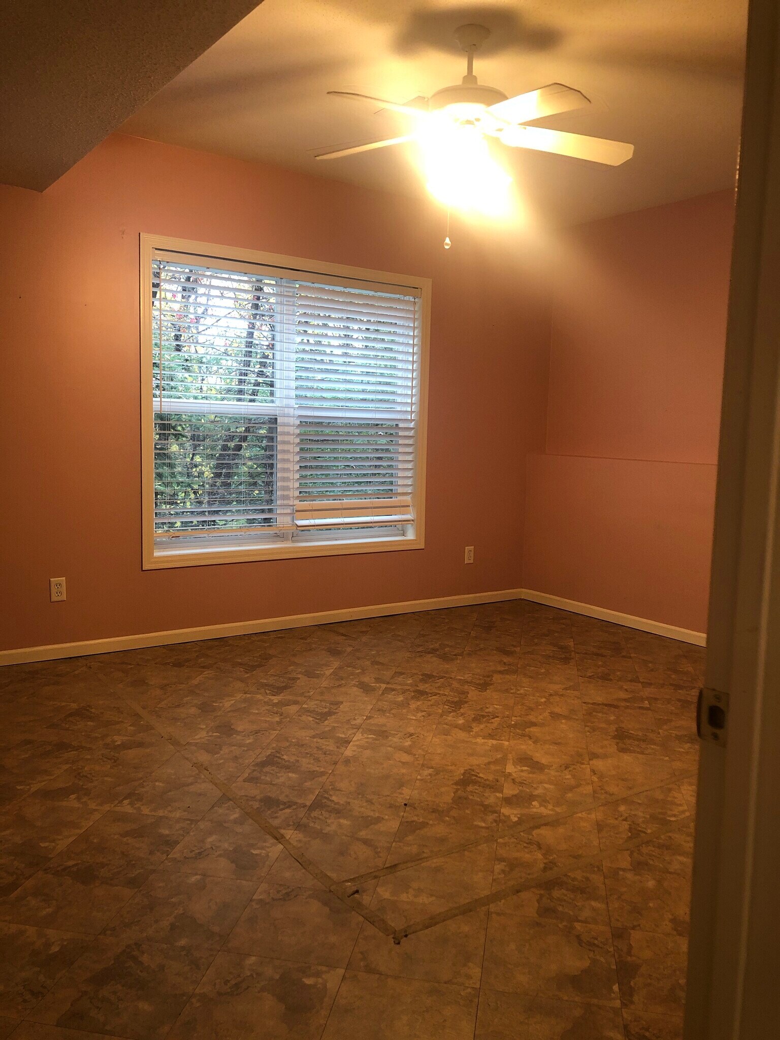 Building Photo - 1680 Oakbrooke Ct