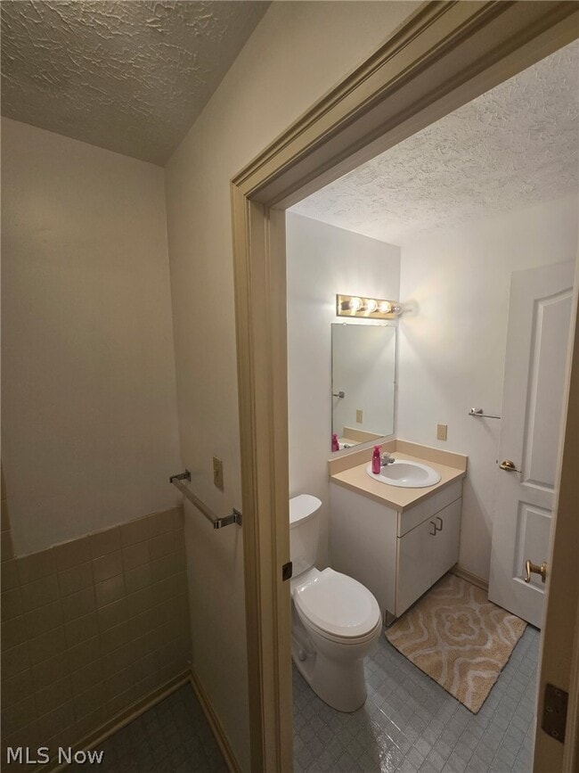 Building Photo - 355 Village Pointe Dr