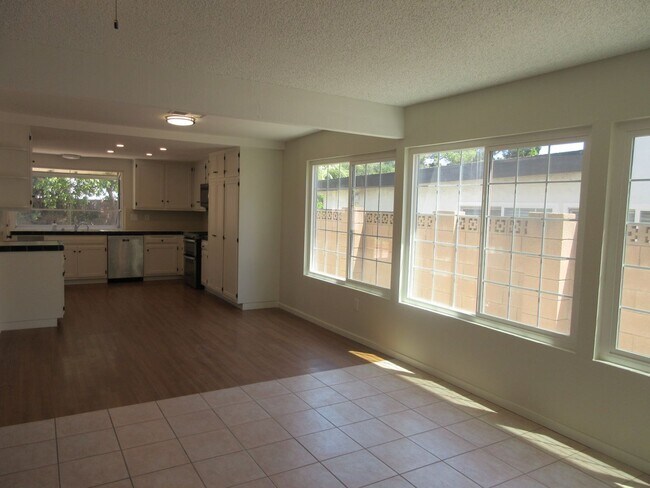 Building Photo - Duggan Property Management, Inc presents, Gorgeous home in Porter Ranch On Braemore Rd.