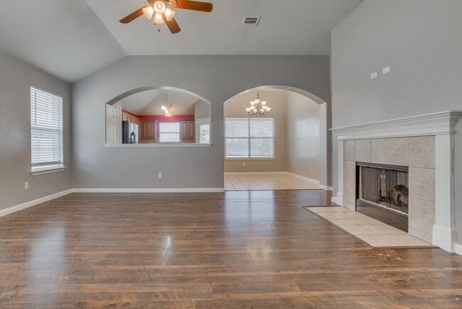 Building Photo - 311 Gainer Dr