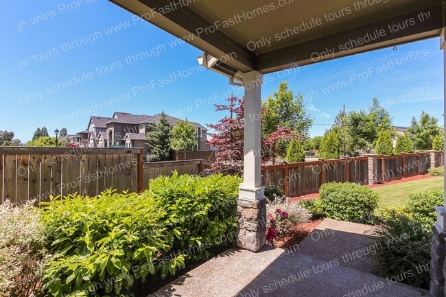 Building Photo - 6300 SE Imagine Way