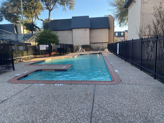 Building Photo - 8431 Hearth Dr