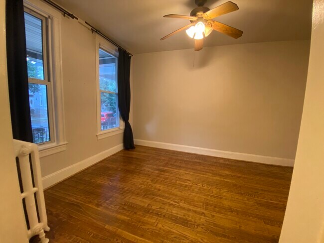 Building Photo - 1145 Morse St NE