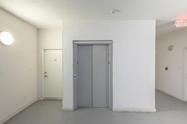 Building Photo - 502 Shiloh Dr