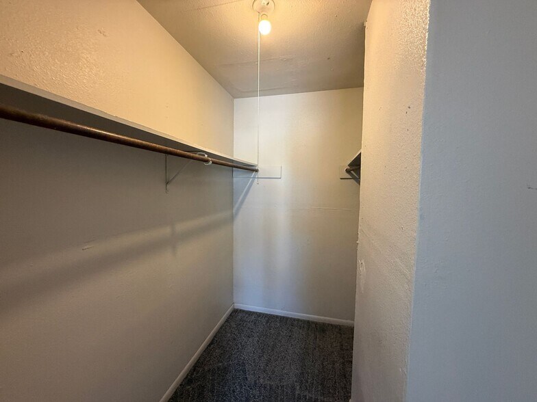 Building Photo - 4503 Hunt Cir