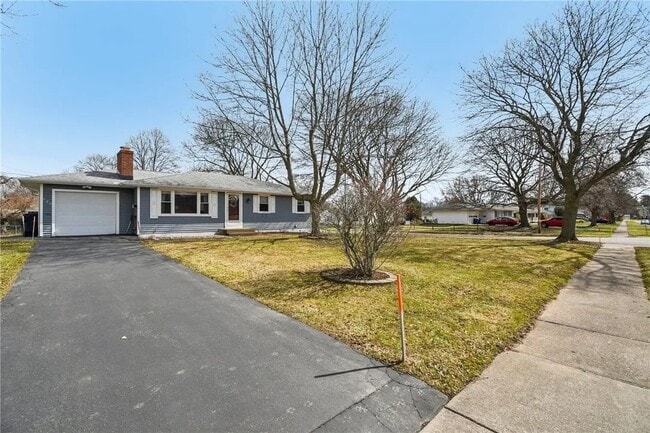 Building Photo - Single family house