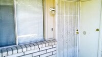 Building Photo - 3022 E Glen Dr