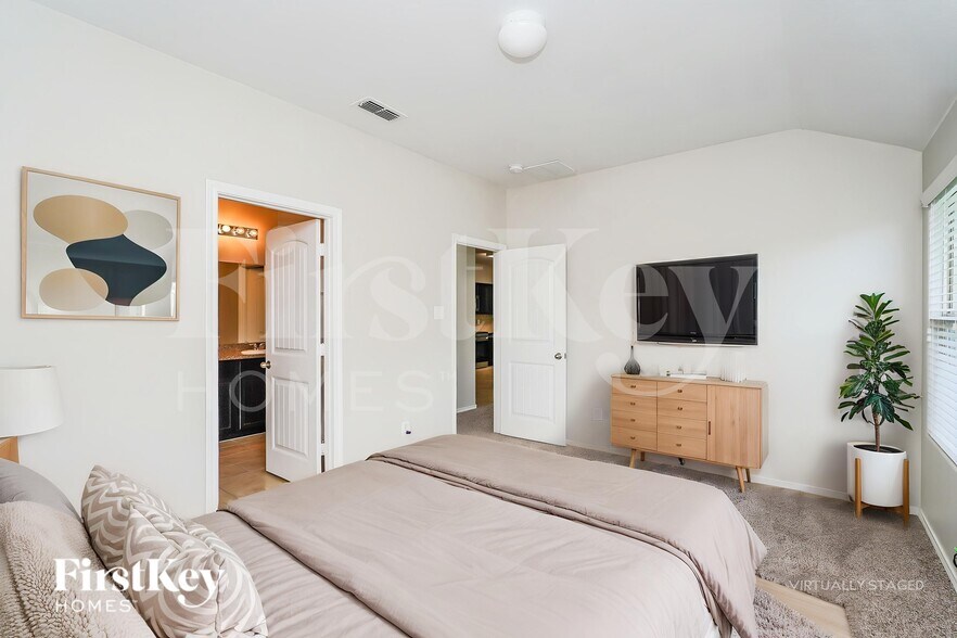 Building Photo - 303 Preakness Ln