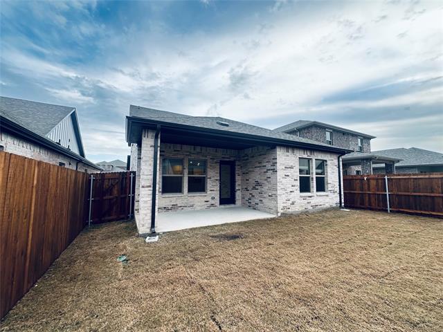 Building Photo - 606 Clover Crk Dr