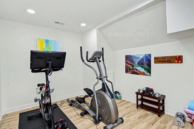 Building Photo - The Finest Furnished Upscale Executive Home, an Exquisite Luxury Rental, in Tega Cay for the Disc...