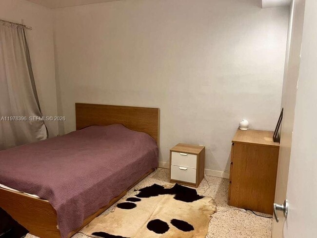 Building Photo - 8420 Byron Ave