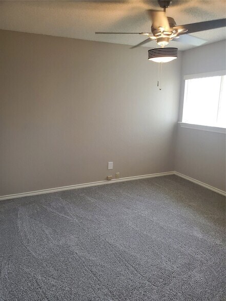 Building Photo - 4308 N Capistrano Dr