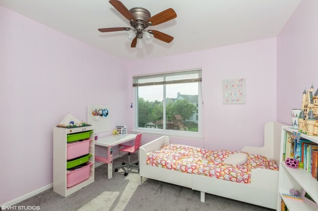 Building Photo - 724 Wildflower Cir