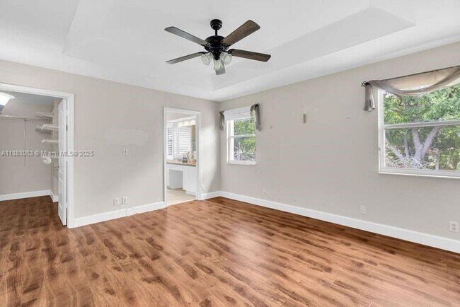 Building Photo - 10766 Crescendo Cir