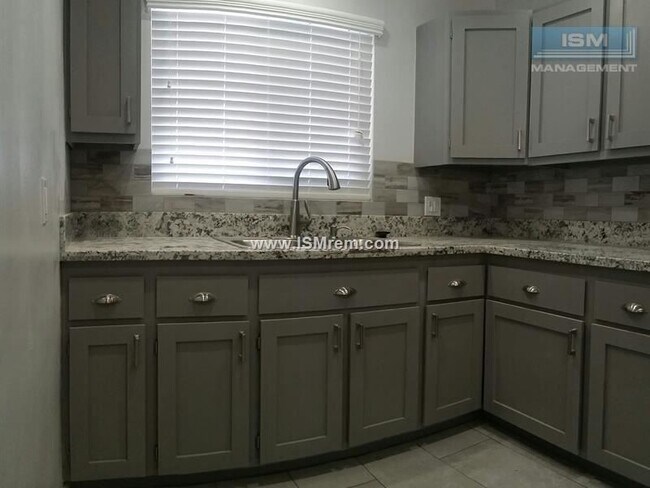 Interior Photo - Oxford Apartments