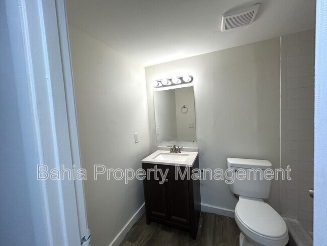 Building Photo - 6308 Newtown Cir