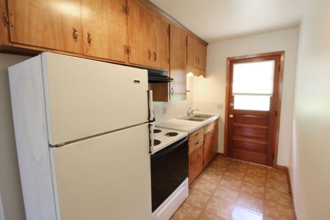 Building Photo - 1 bedroom apartment for rent!