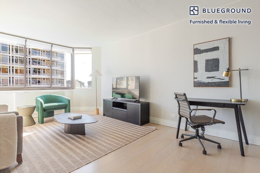 Building Photo - 155 E 31st St