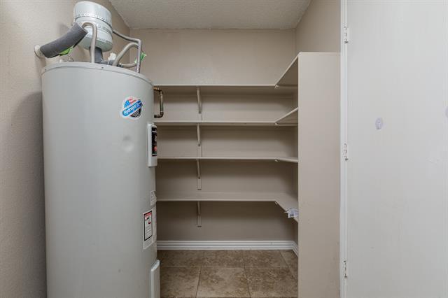 Building Photo - 2228 Bradford Pear Dr