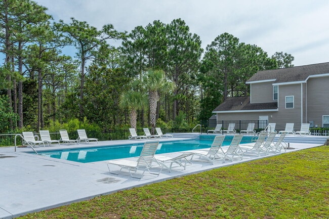 Building Photo - 114 Enchanted Way