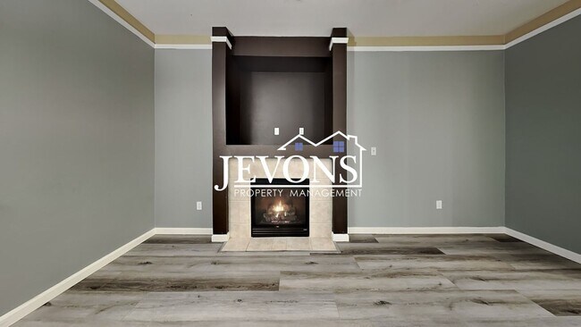 Building Photo - Experience this beautiful SeaTac single-fa...