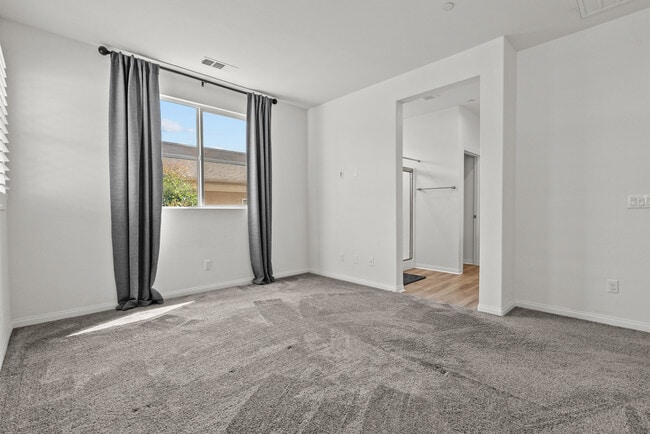 Building Photo - 14610 Isla Vista Dr