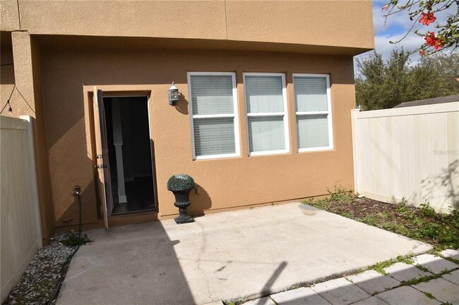 Building Photo - 12964 Emersondale Ave