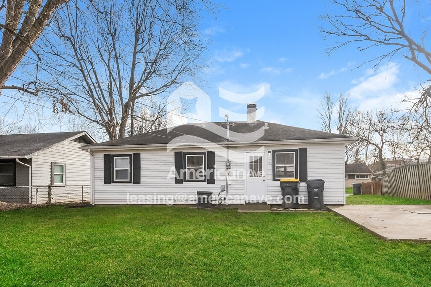 Building Photo - 2610 Horton Dr
