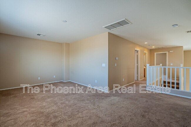 Building Photo - 44299 W Oster Dr
