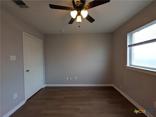 Building Photo - 3017 Lodgepole Ln