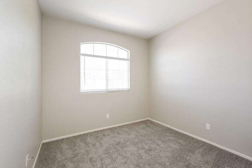 Building Photo - 1645 Splinter Rock Way