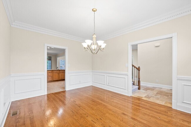Building Photo - Gorgeous Upscale Home in the Gated Savanna...