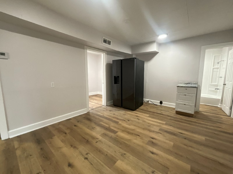 Building Photo - 4628 Oakley Ave