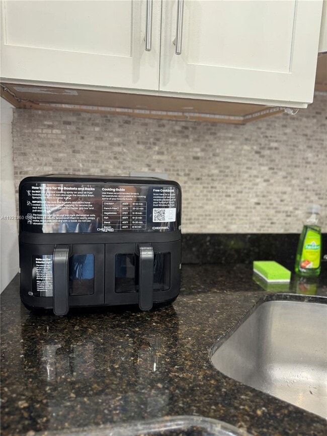 Building Photo - 536 14th St