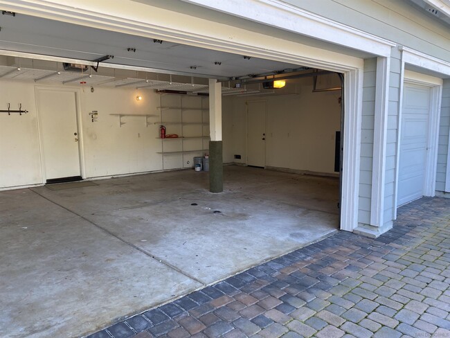 Building Photo - 513 Park Ln