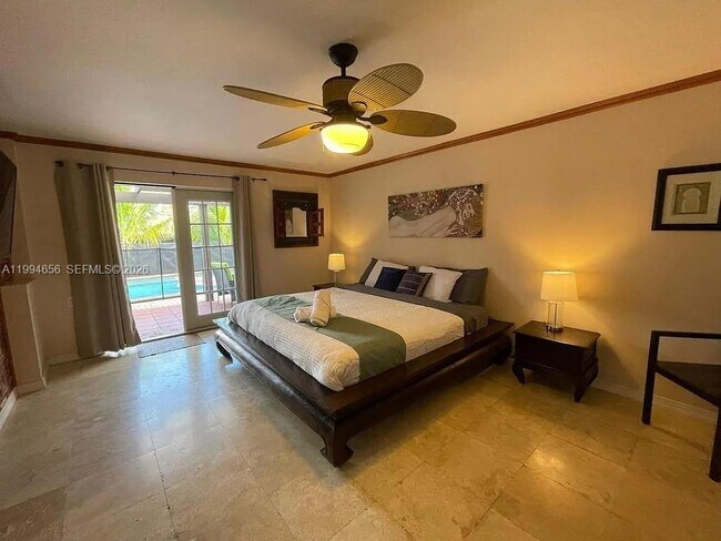 Building Photo - 1143 Lincoln St