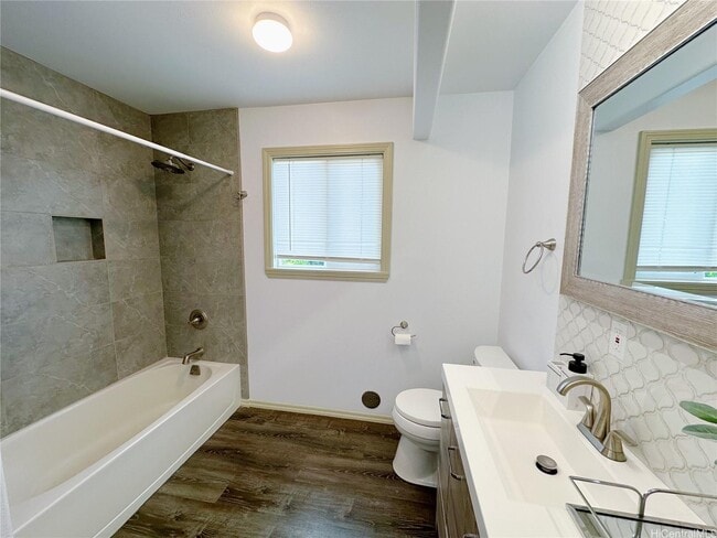 Building Photo - 2578 Pacific Heights Rd