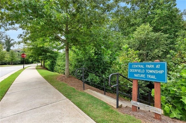 Building Photo - 750 Fieldcrest Park Ln