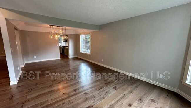 Building Photo - 25130 Rancho Lobo Ct