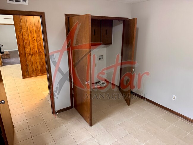 Building Photo - 4241 Faye Dr