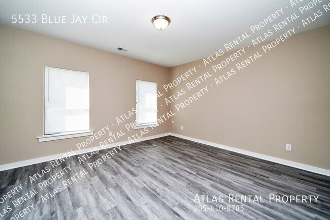 Building Photo - 5533 Blue Jay Cir