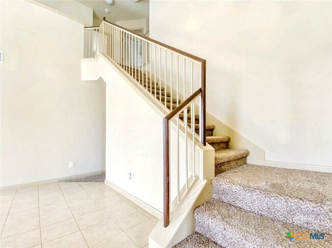 Building Photo - 723 Spectrum Dr