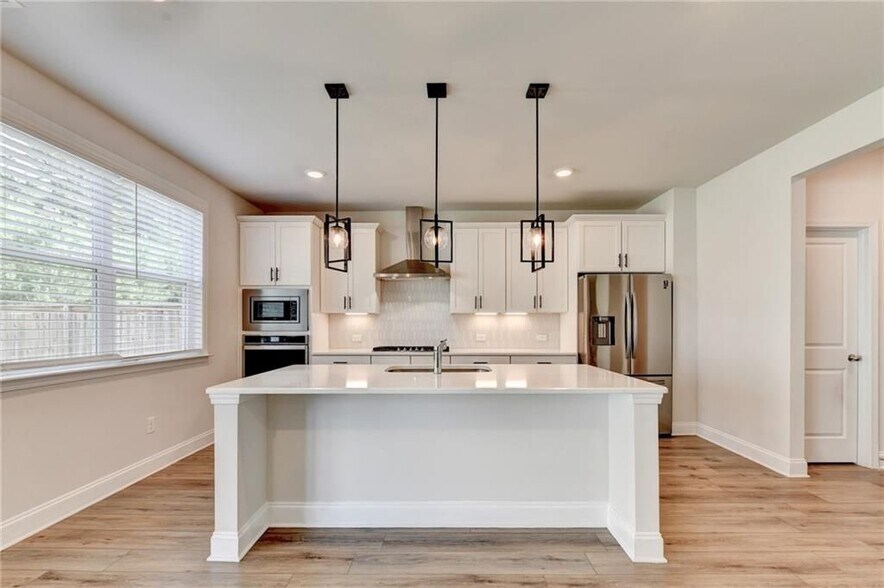 Building Photo - 3438 Long Creek Dr