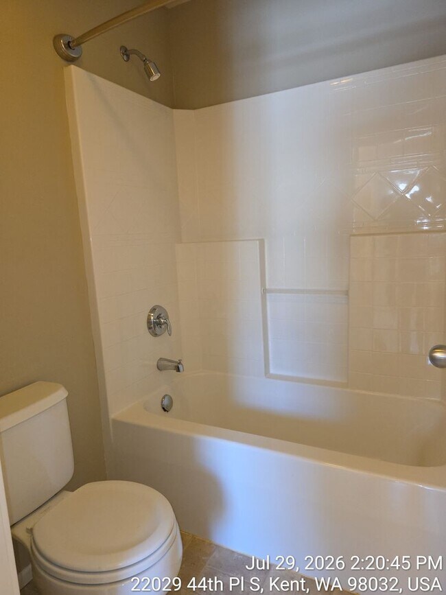 Building Photo - Kent The Parks HOA Community  3 bed, 2.5 bath rental home. Available NOW!